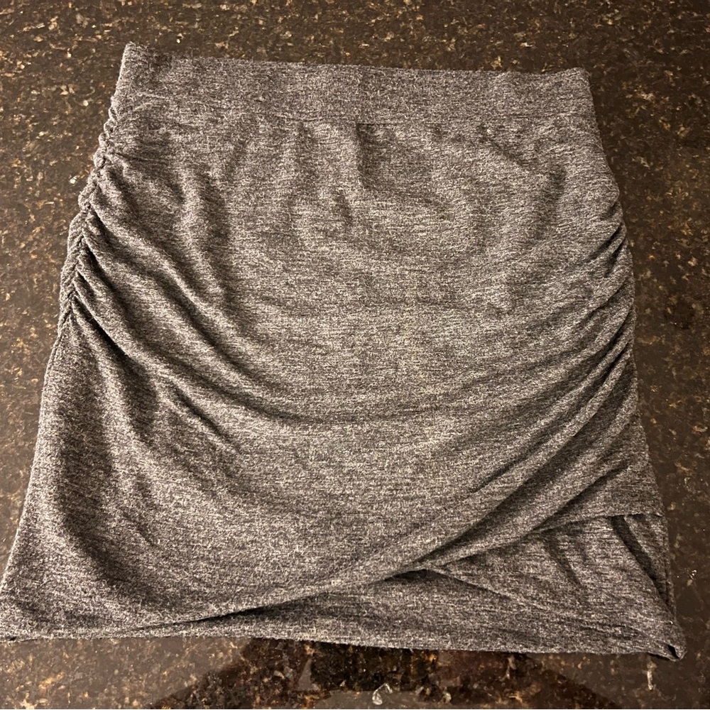 Banana Republic - grey lined stretch skirt